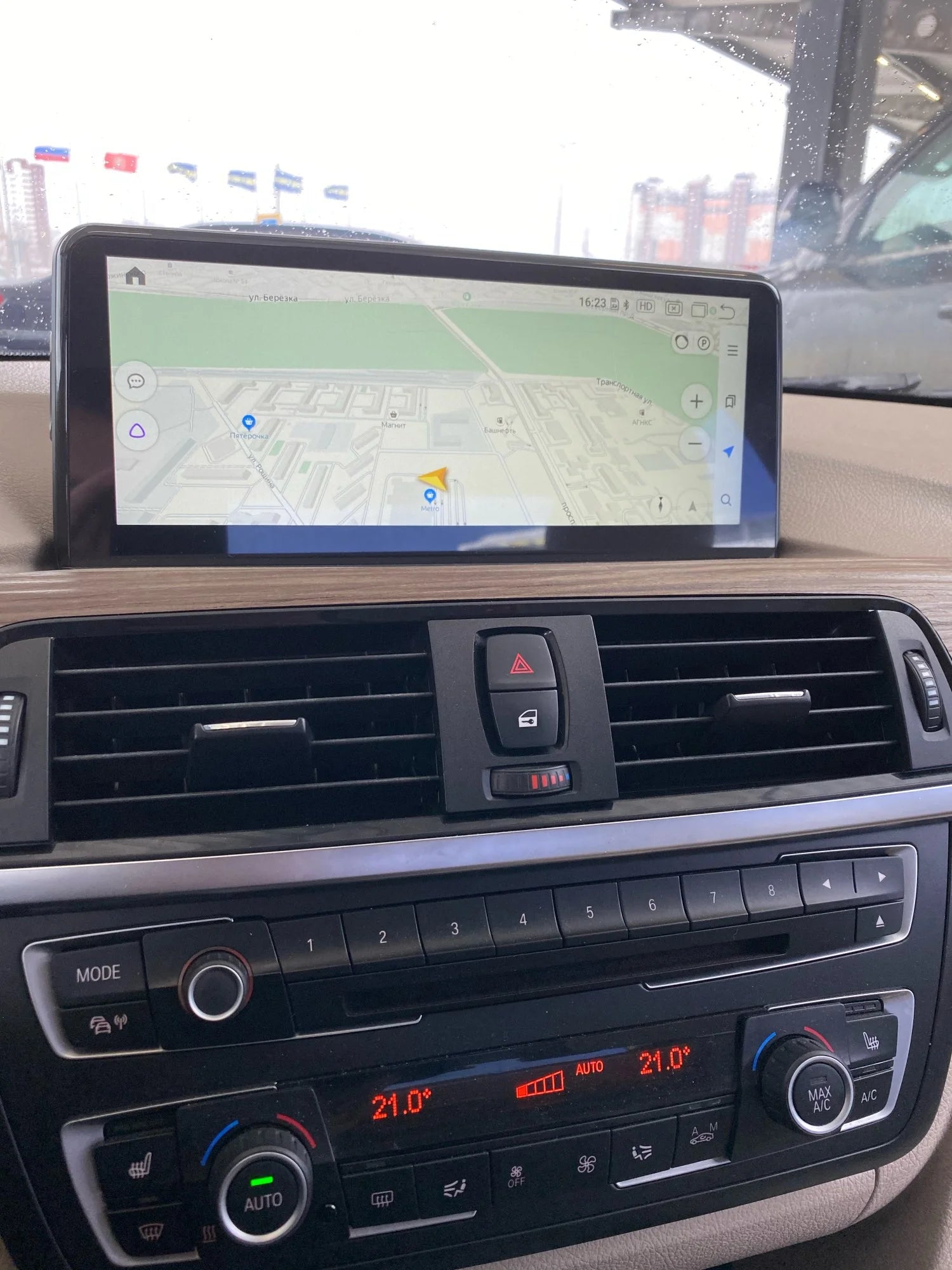 CarPlay BMW - Écran Complet Apple & Android Auto