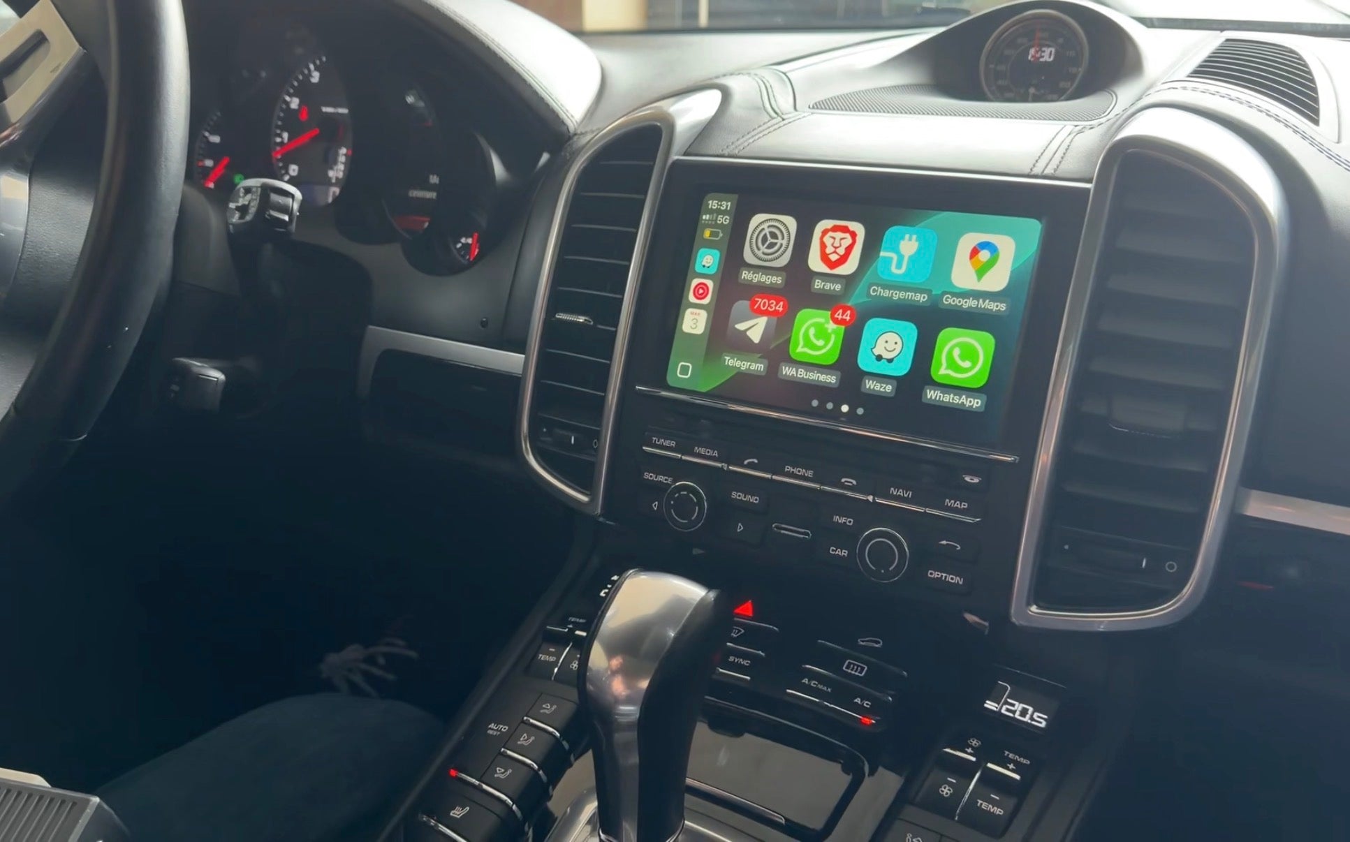 Boîtier Apple CarPlay & Android Auto sans fil pour Porsche