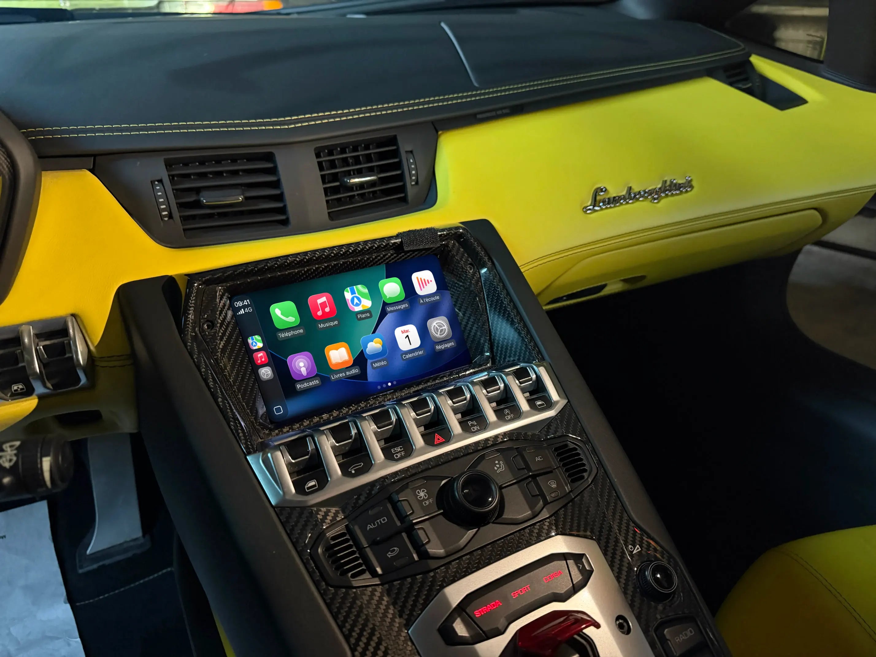 Boîtier Apple CarPlay & Android Auto sans fil pour Lamborghini