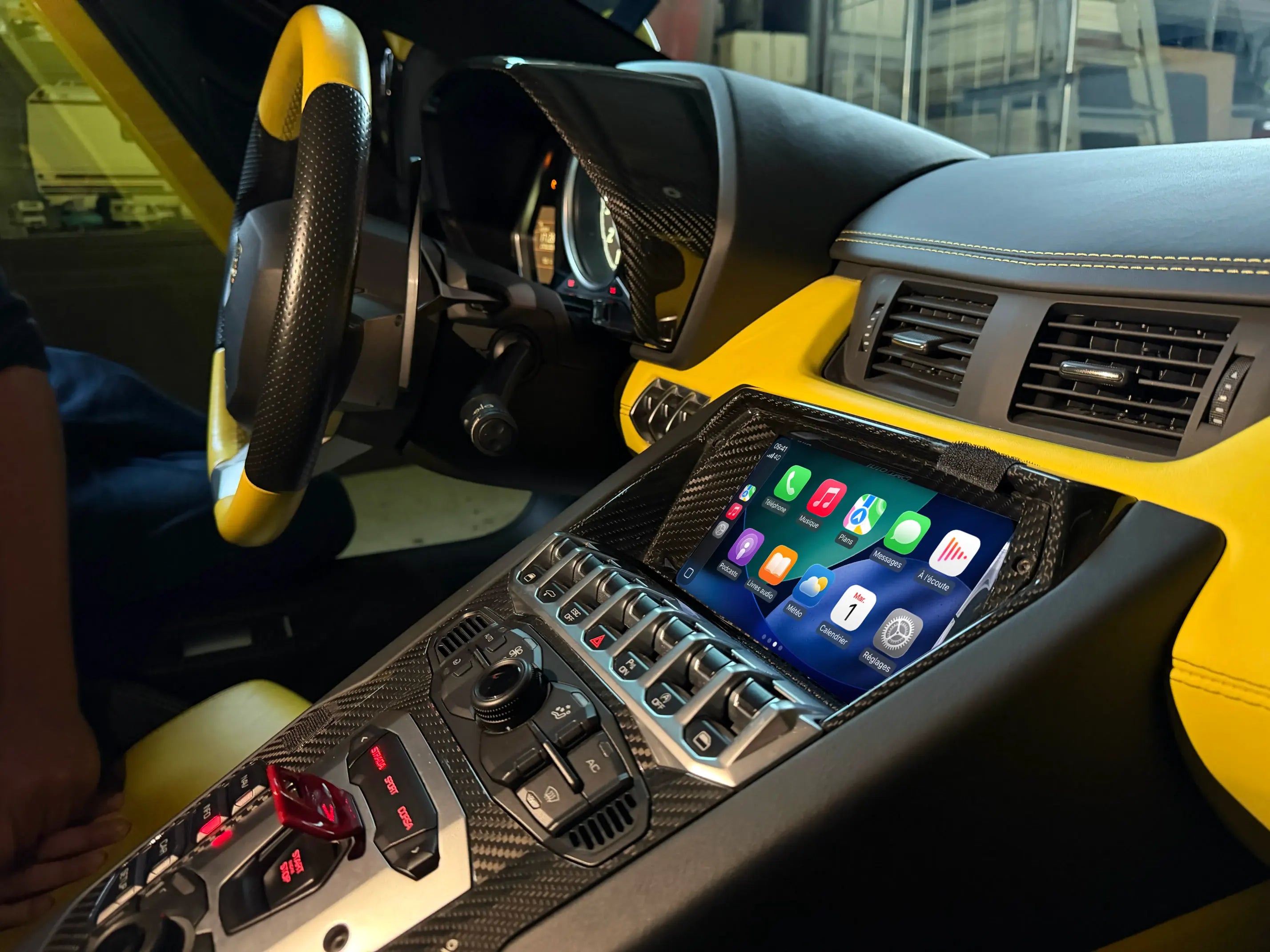 Boîtier Apple CarPlay & Android Auto sans fil pour Lamborghini