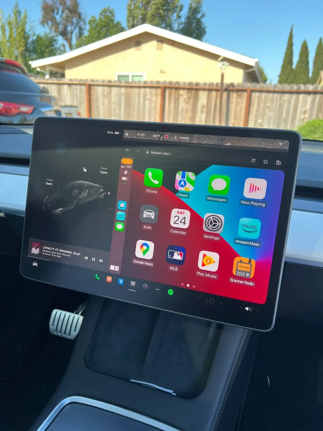 USB Apple CarPlay pour Tesla (sans montage)